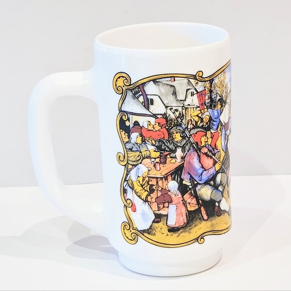 Arcopal France 2 milk glass Mugs - Picture 11 of 15